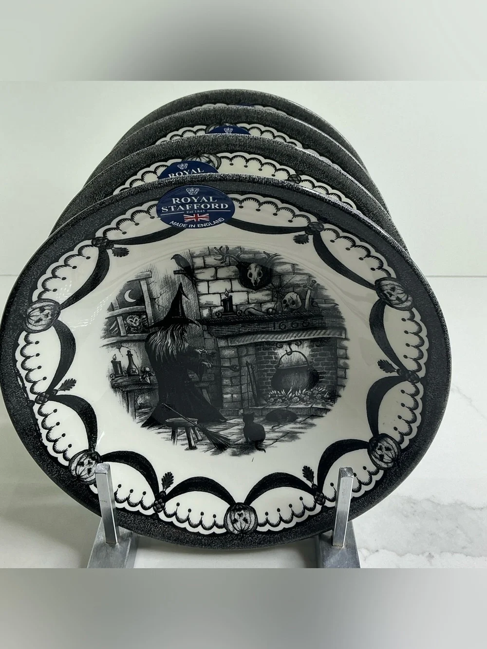 4 Royal Stafford Soup Pasta Bowls Witch With Black Cat 8” Halloween New